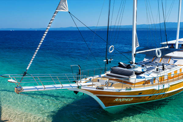 Sailing tour from Split to Dubrovnik views- AndAdventure Croatia